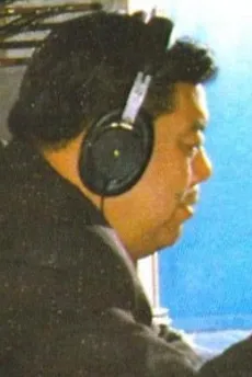 Shenkang Hou